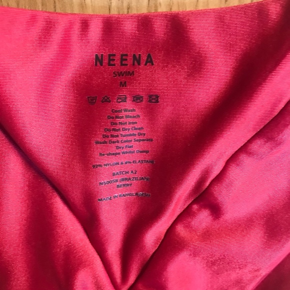 Neena bikini - Picture 2 of 9